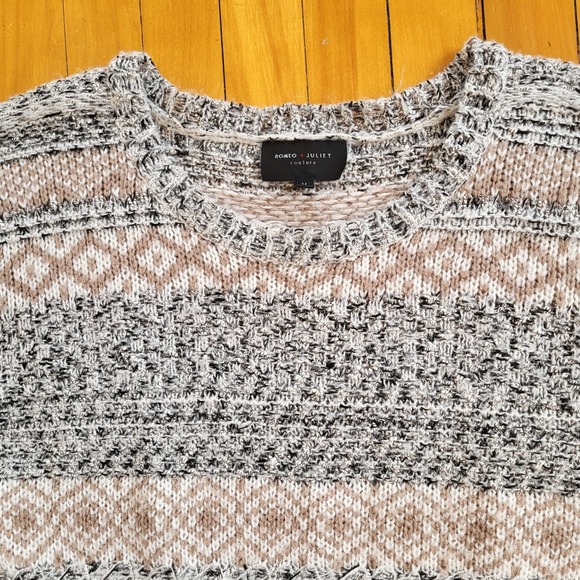 Romeo & Juliet‎ Couture | Knit Sweater | Beige Tan | Size M | Fair Isle - Picture 2 of 10